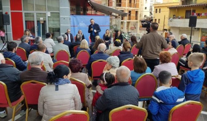 ALUIZNI legalizon banesat e nje pallati- Lame: Kadastra do zhduke termin hipoteke